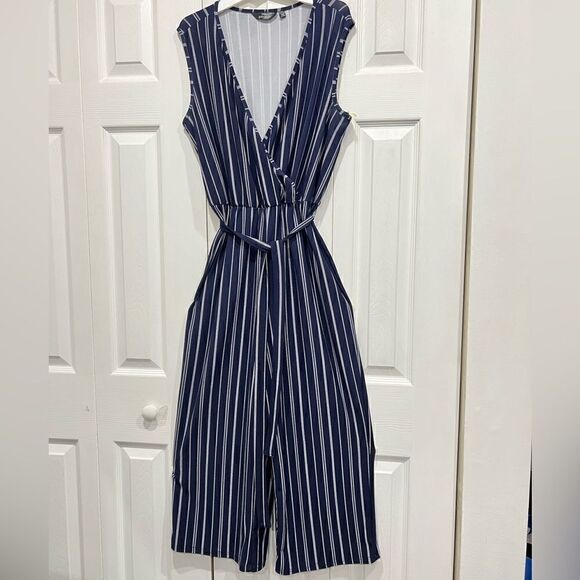 MLLE GABRIELLE sleeveless striped blue/white jumpsuit string waist tide … - Picture 3 of 11